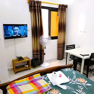 Guest house Chambre Ngor- Douche Privee-salon-cuisine-netflix, Dakar