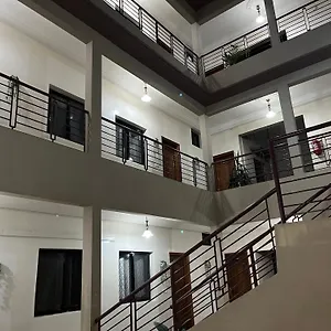 El Hadji Aparthotel